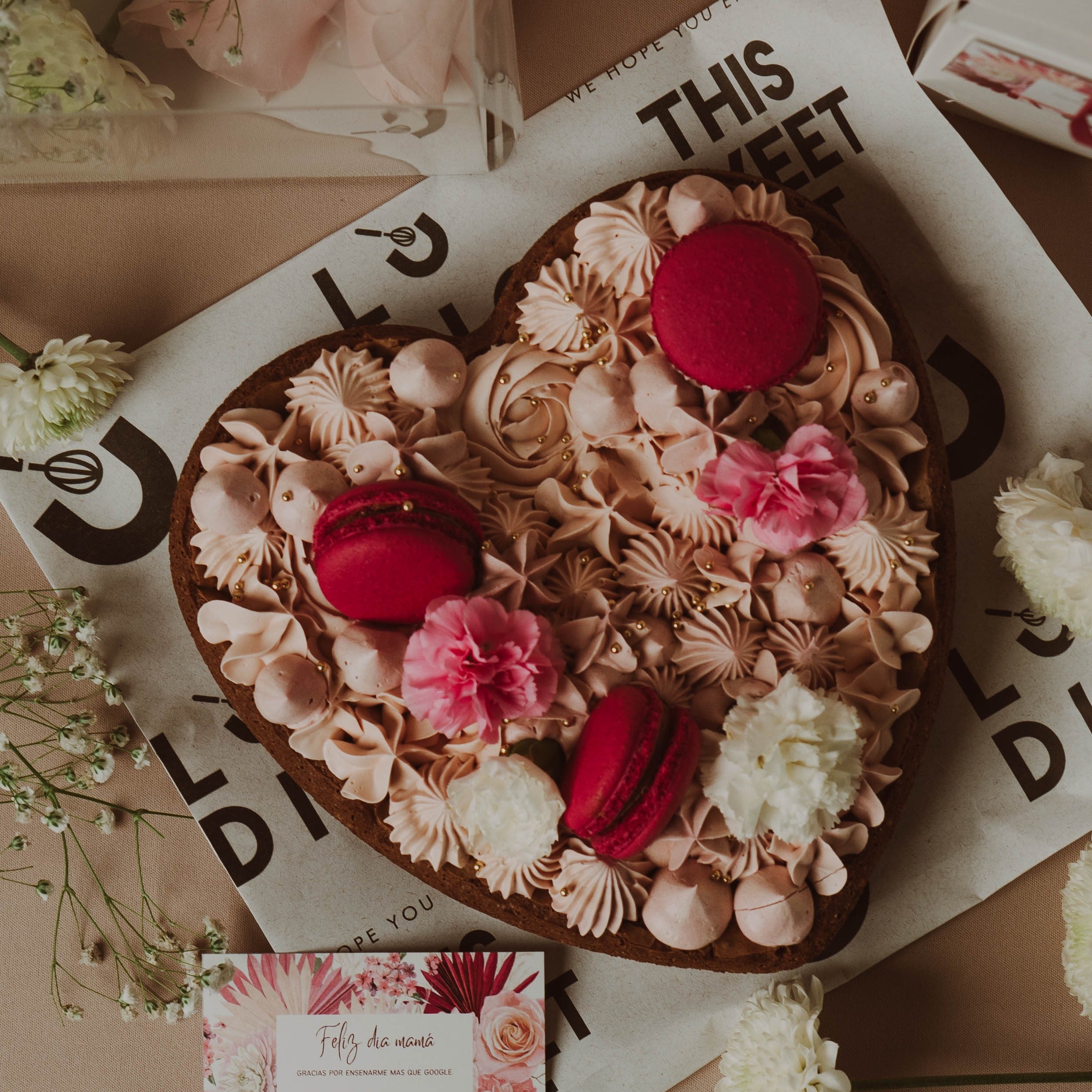 Heart brownie cake